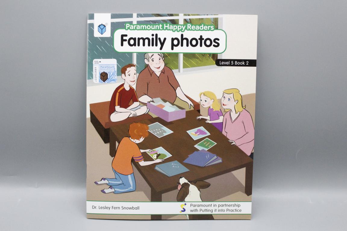 Family Photos Happy Reader Level-5, Book-2